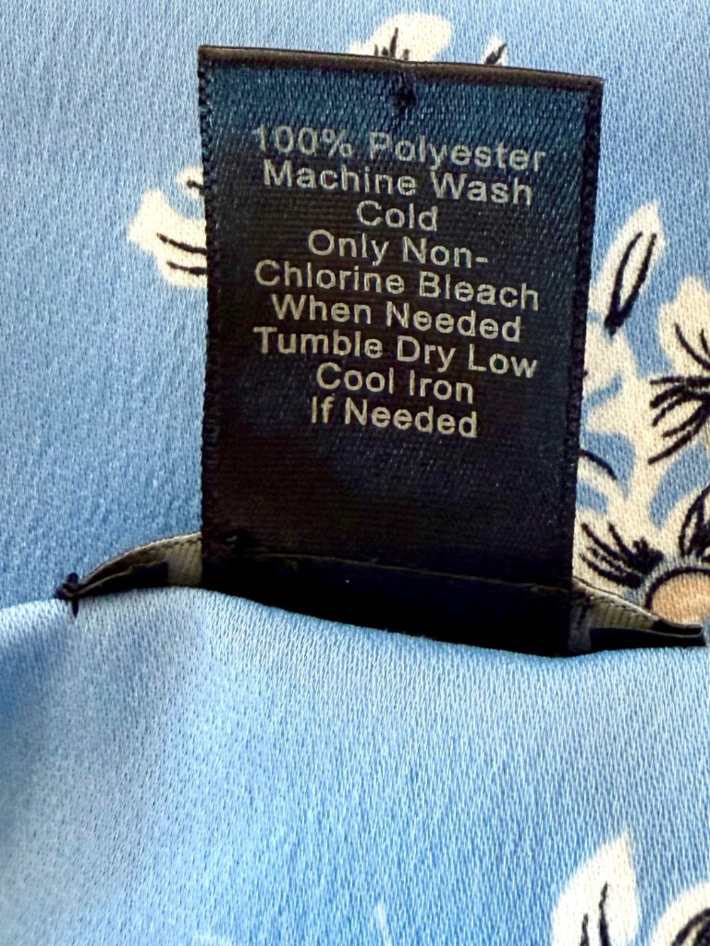 Ann taylor pale blue floral short sleeve blouse, medium petite - Picture 5 of 5